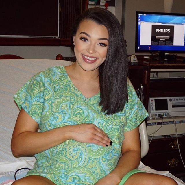These Mothers Made Sure Their Makeup Was Flawless Before They Gave Birth To Their Child
