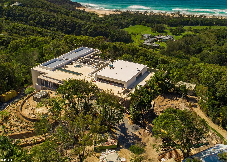 Chris Hemsworth $9Million Mansion Could Be Bigger Than Avengers Headquarters