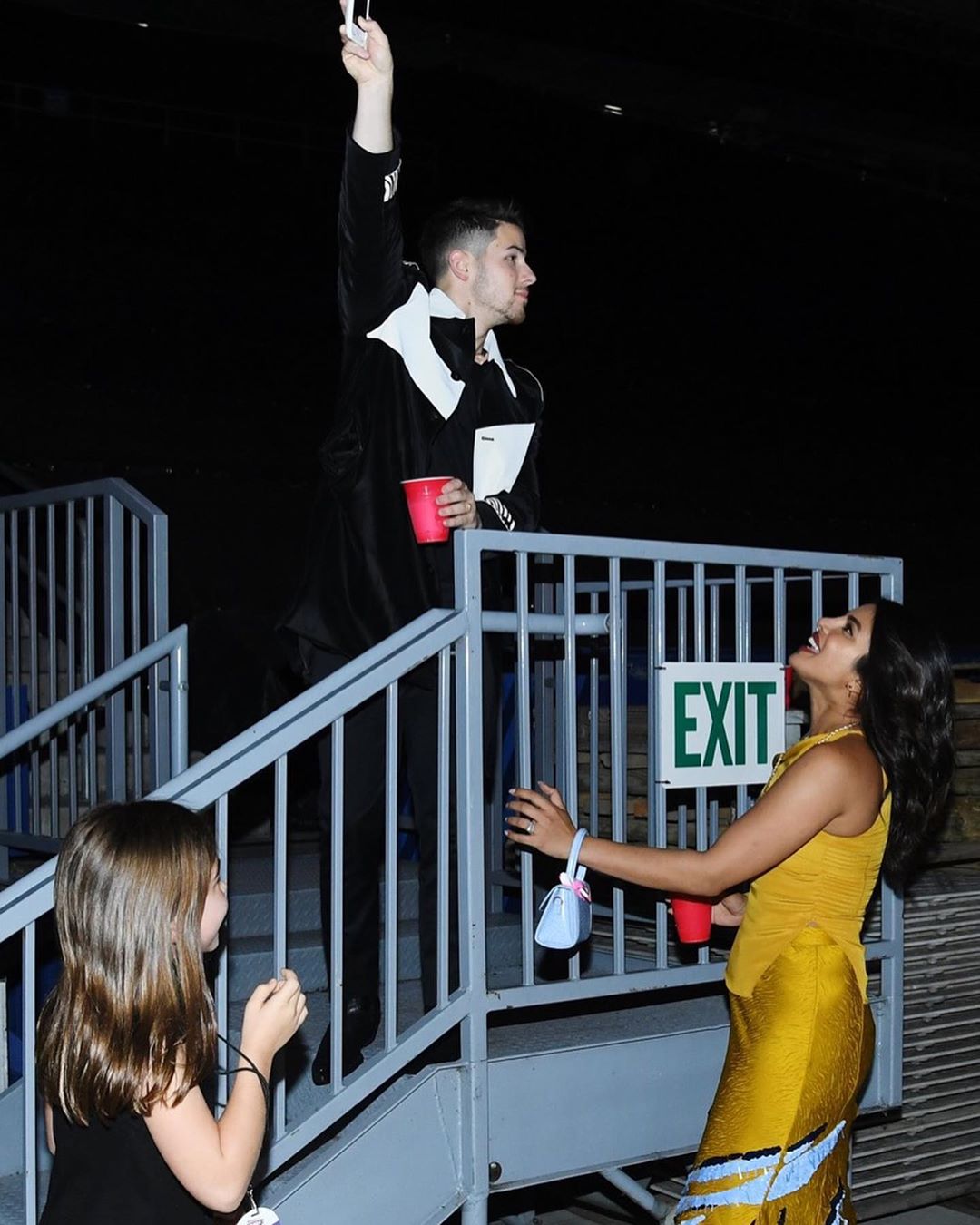 Priyanka Chopra and Nick Jonas Recreated Scene From Romeo And Juliet At A Concert