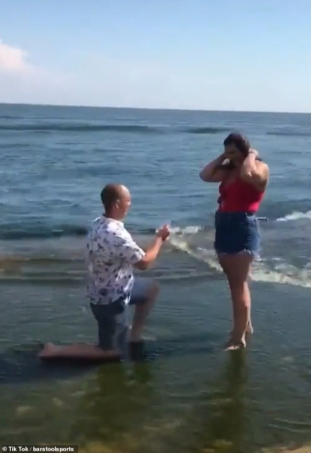 Falling In Love: Man Slips and Falls On The Beach Right Before Proposing His Girlfriend
