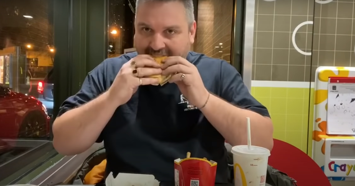 YouTuber Eating McDonald’s Burger He Buried underground 14 Months Ago