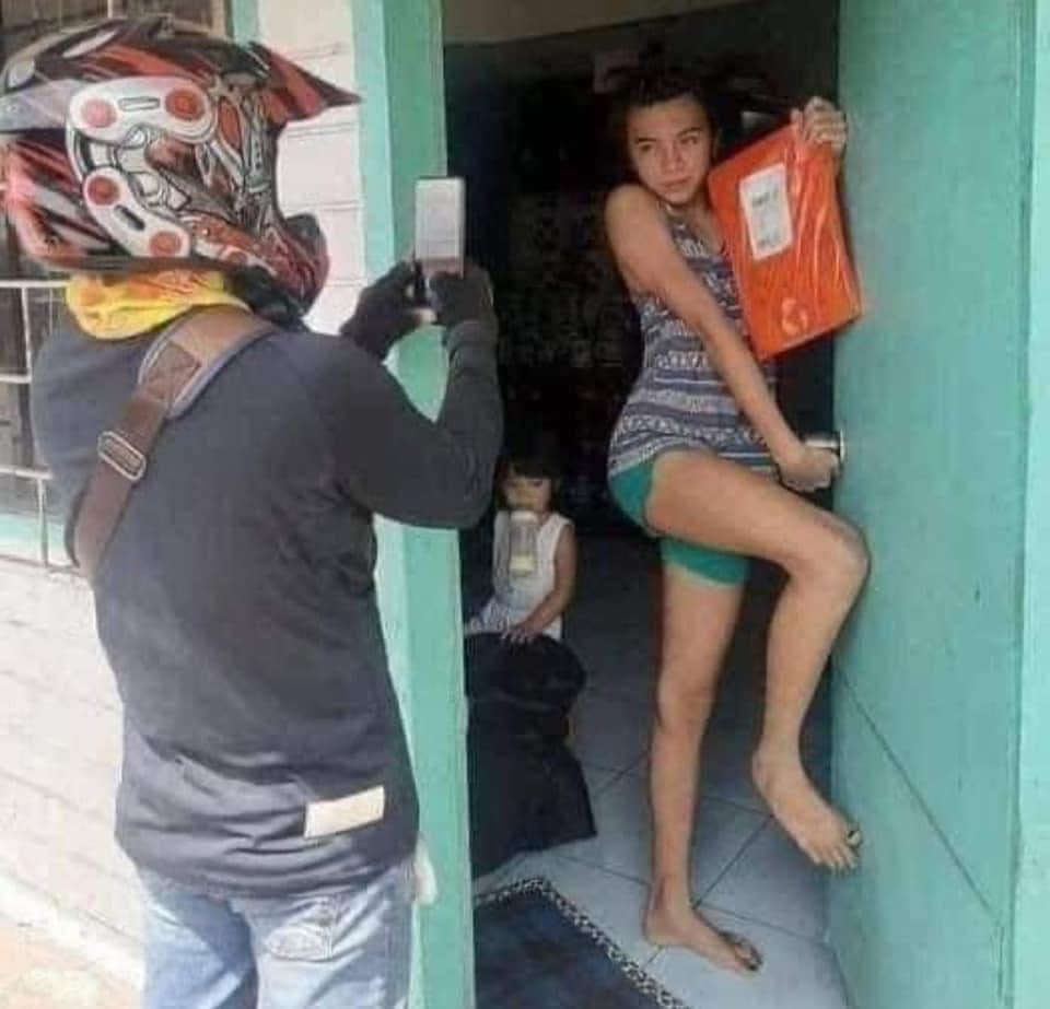 Creative Filipinos Pose for Proof of Delivery after Receiving Online Orders