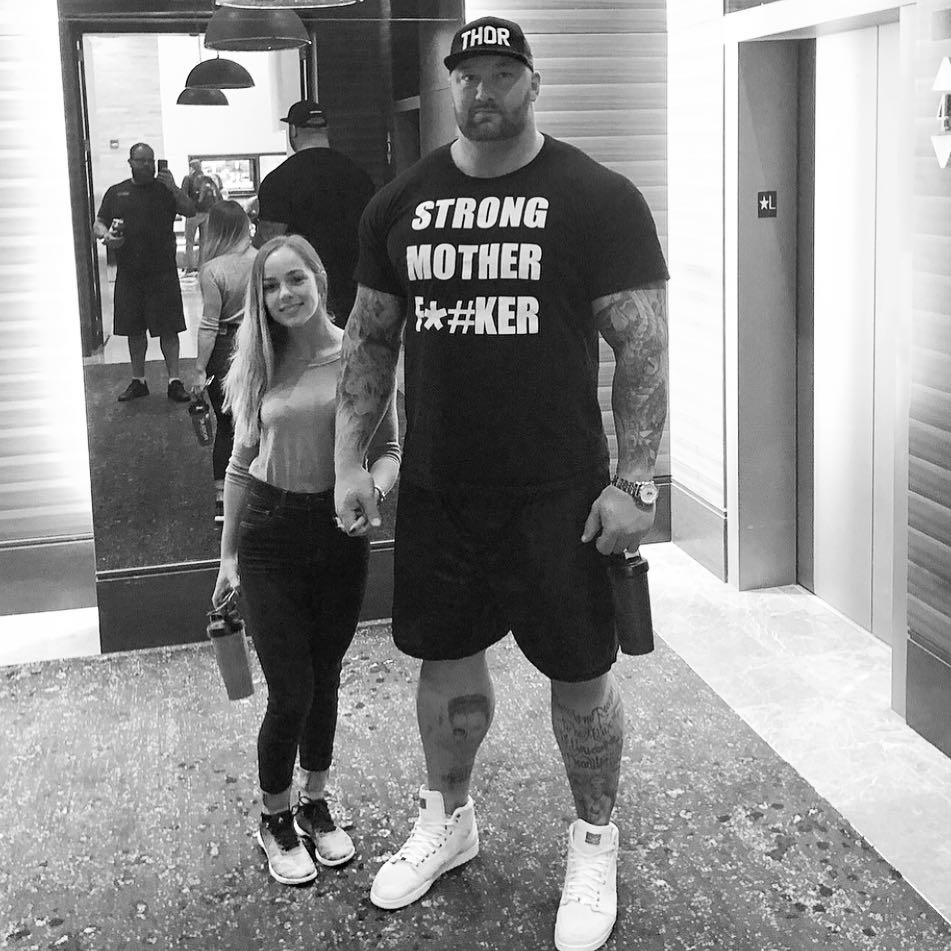 pictures of the mountain from got and his tiny girlfriend are storming the internet