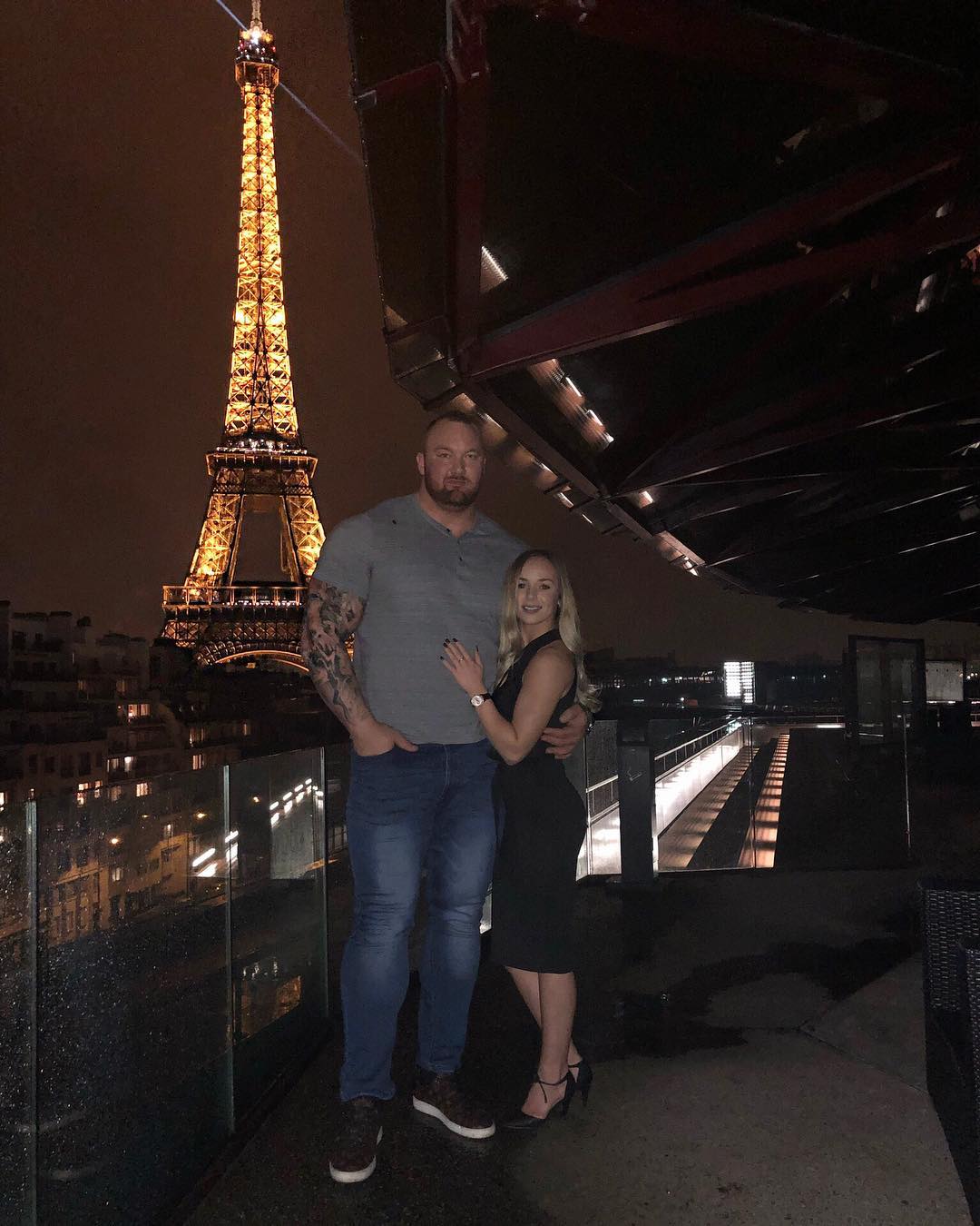 pictures of the mountain from got and his tiny girlfriend are storming the internet