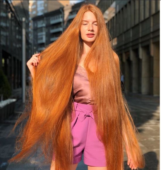 10 People Who Are Breaking The Internet With Their Hair