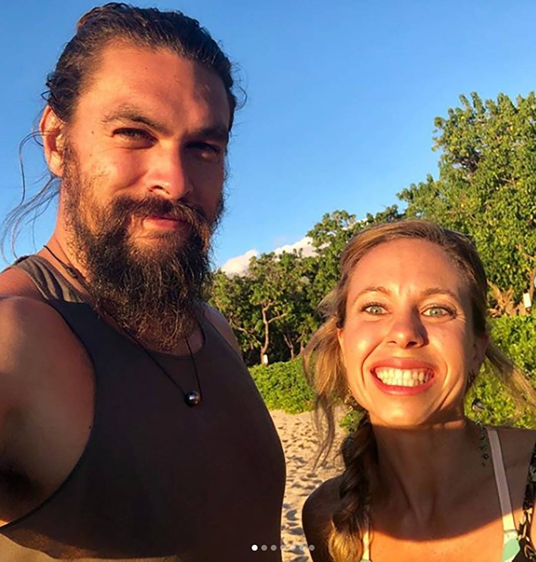 Aquaman Superstar Jason Momoa Crashed a wedding With His Trident