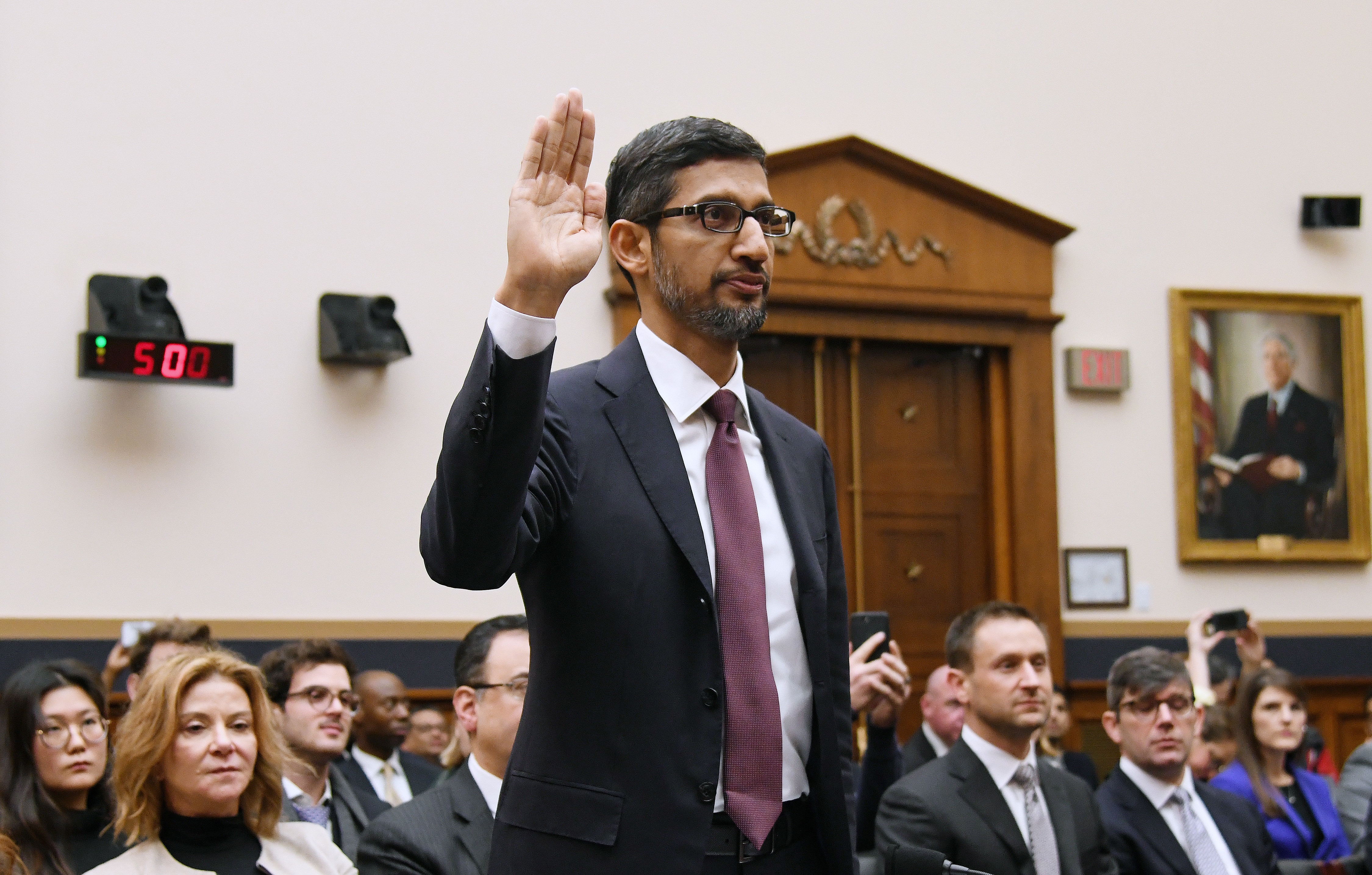 Google's CEO Explains to US Why Searching for 'Idiot' Shows Donald Trump