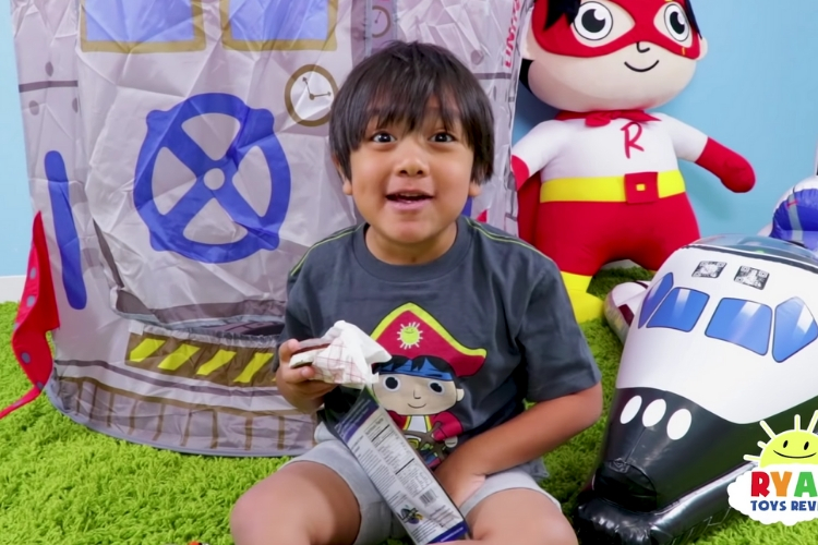 This Is How This 7-Year-Old Kid Became The Highest Paid YouTube Creator Of The Year