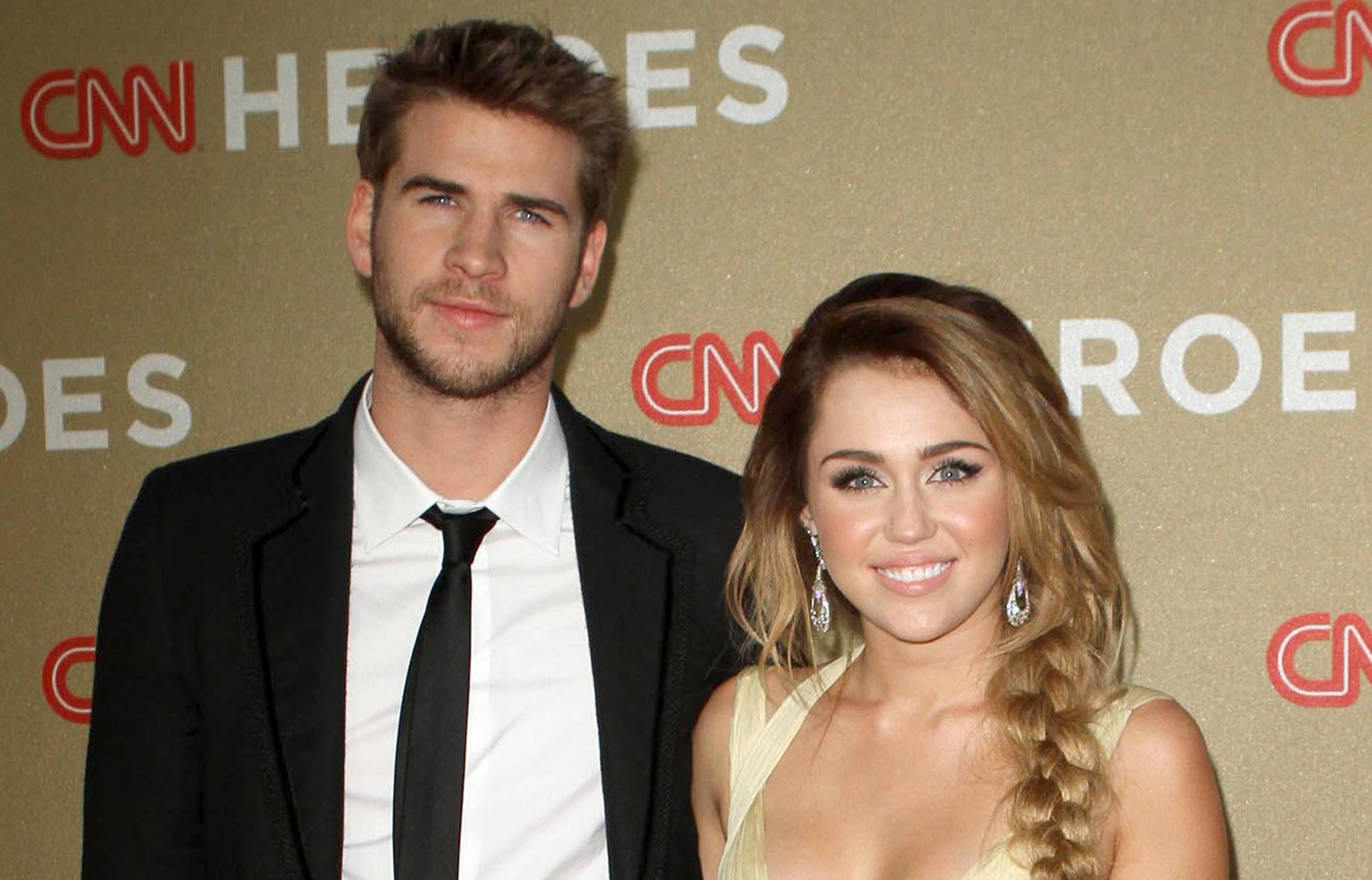 Miley Cyrus Looks Elegant In Her First Wedding Pictures As She Poses With Her Parents