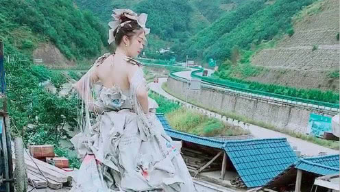 Chinese Woman Makes Stunning Wedding Dress With 40 Cement Bags