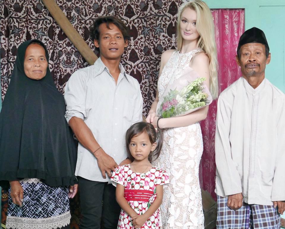 The Viral Story Of An Indonesian Man And Beautiful English Girl Who Fell In Love And Married Each Other