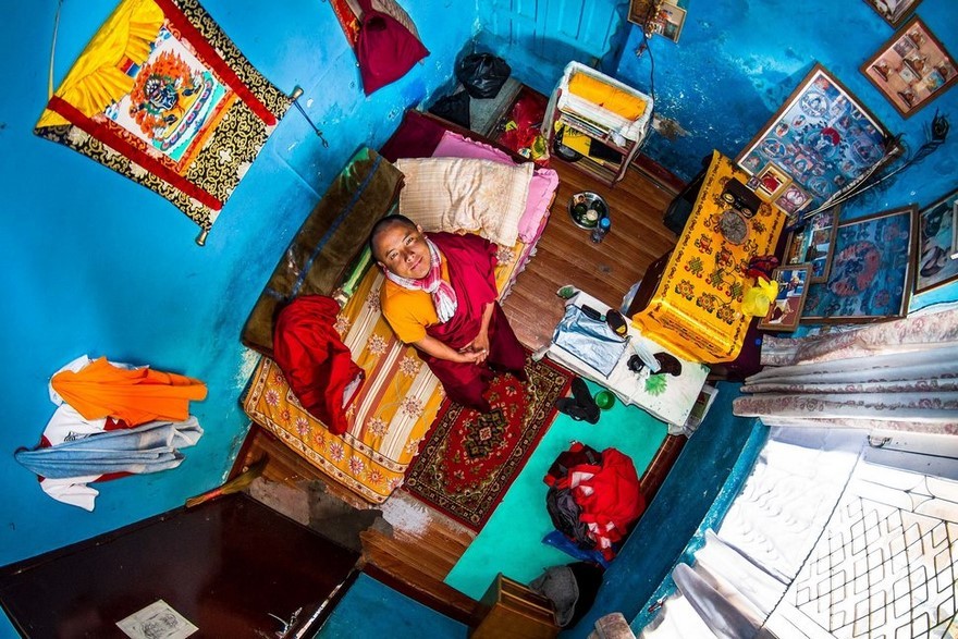 30 Bedroom Pictures Showing Millennial's Lifestyle Around The World