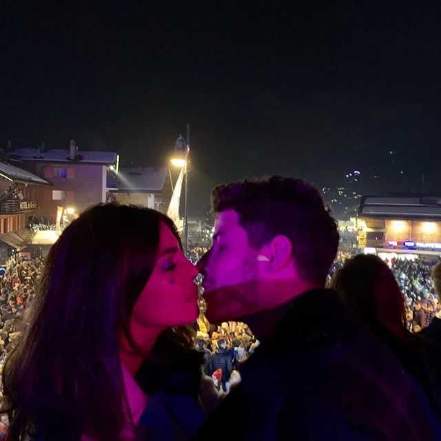 Take A Look At How Priyanka Chopra and Nick Jonas Welcome New Year With A Kiss In Switzerland