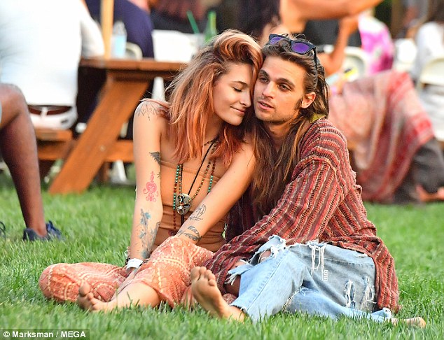 Paris Jackson And Gabriel Glenn Look Completly In Love As They Hold Hands