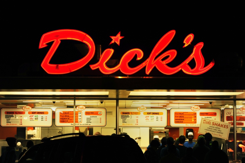 Billionaire Bill Gates Photographed Standing In Line For A Burger At Dick’s Drive-In In Seattle