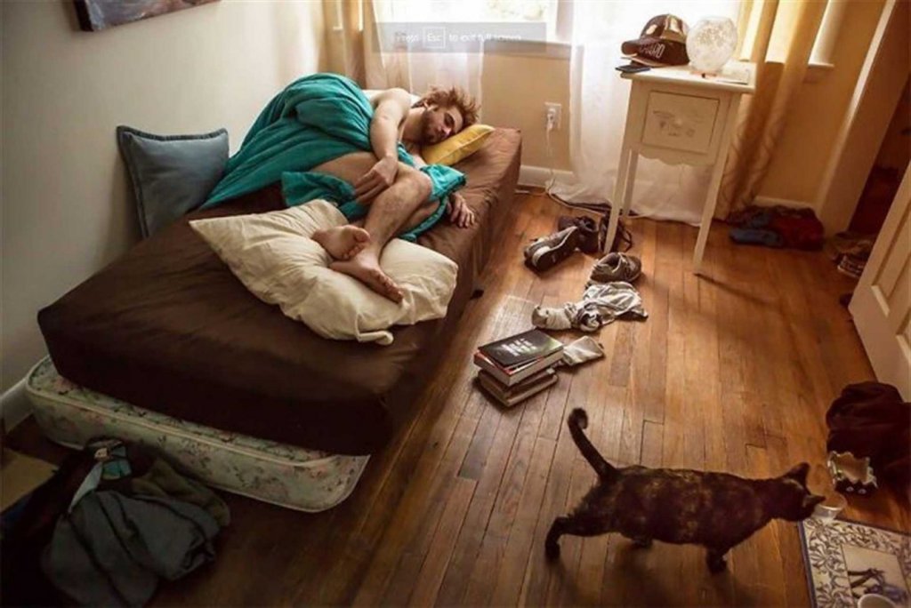 10+ Pictures Which Shows The Bedroom Life Of Americans 