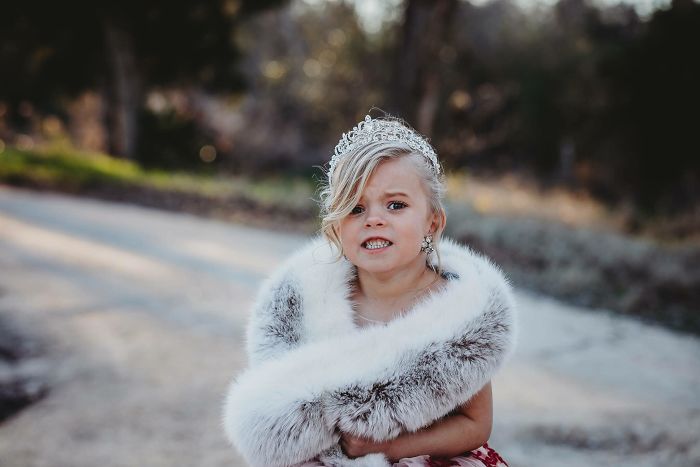 Photoshoot Of A Dad And A Stepdad With Their Daughter Goes Viral