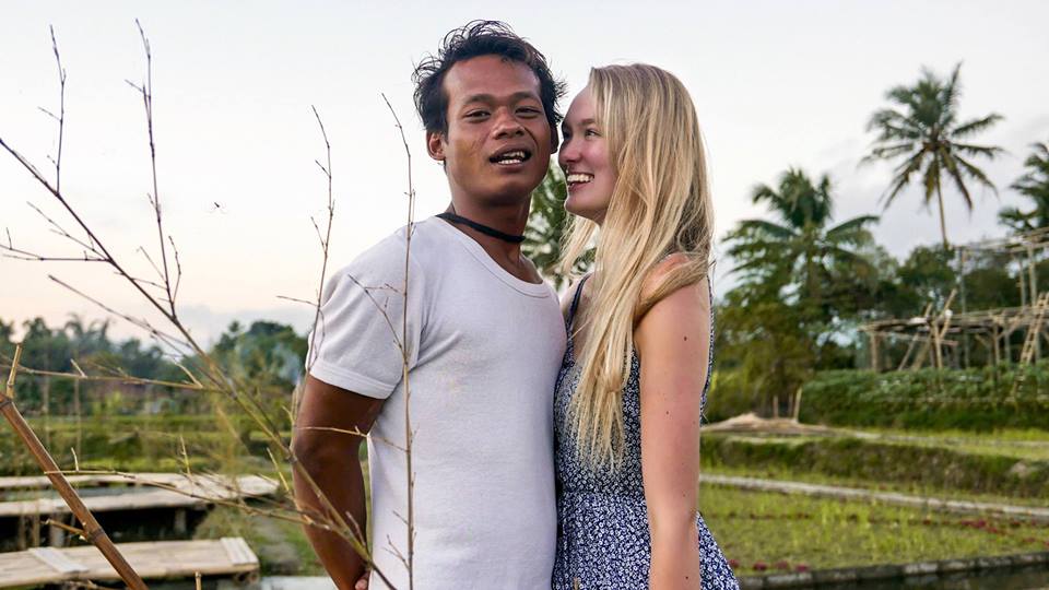 The Viral Story Of An Indonesian Man And Beautiful English Girl Who Fell In Love And Married Each Other