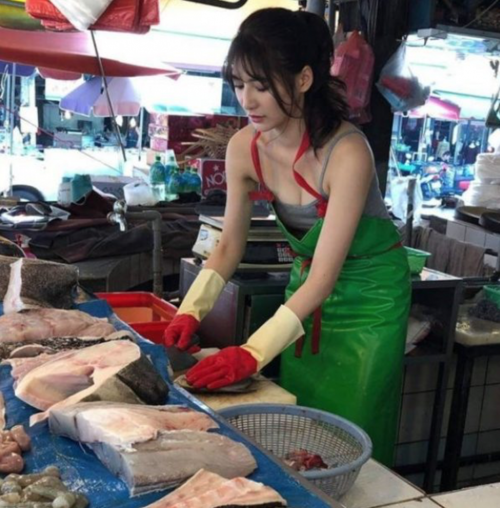 26-Year-Old Model Goes Viral After She Was Spotted Working At Wet Fish Market Stall