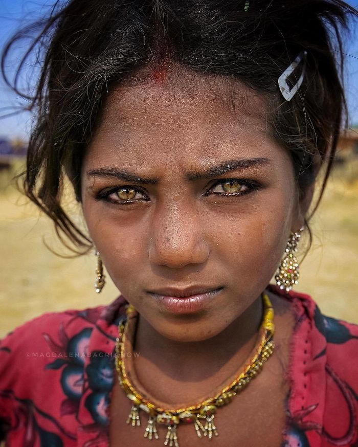 Photographer Travels Across The India To Capture Local Beauty