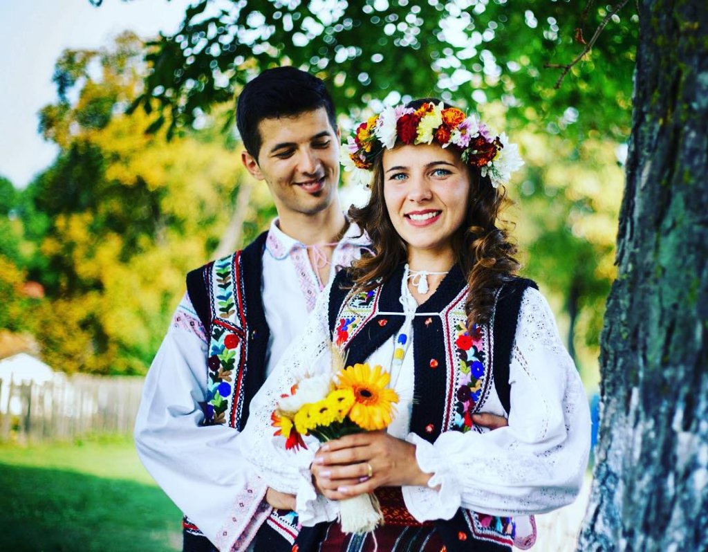 20 Pictures Exhibit The Traditional Wedding Attires Across The World