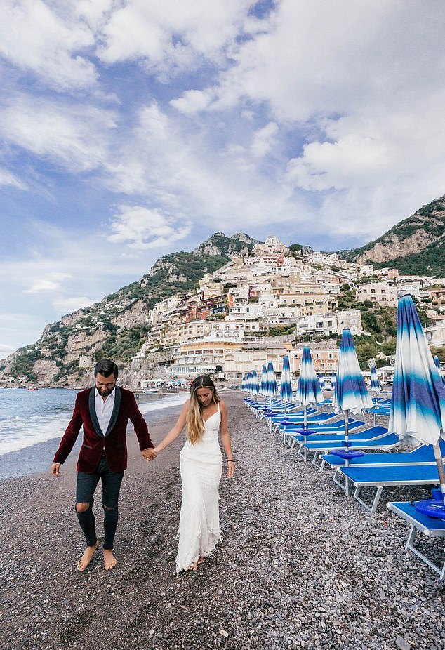 A Newlywed Couple Visited 33 Countries & Take Photographs In Their Same Wedding Dress