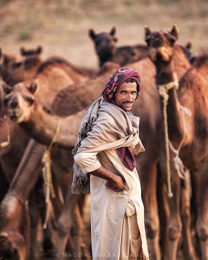 Photographer Travels Across The India To Capture Local Beauty