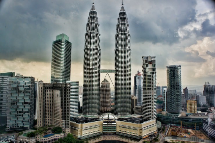 Breathtaking Skyscrapers Around The World