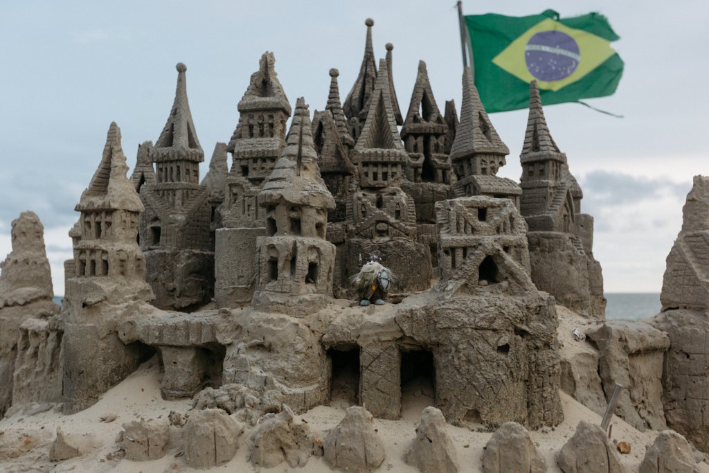 Meet The Brazilian Sandcastle King Marcio From Rio De Janeiro Who Avoided Rent For Two Decades