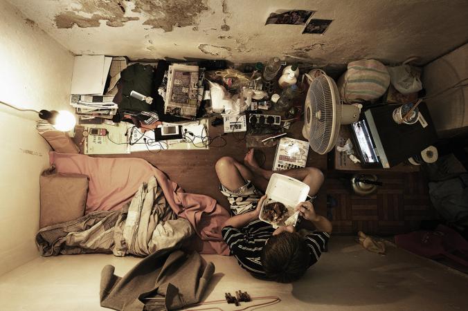 coffin cubicles, living conditions, Hong Kong