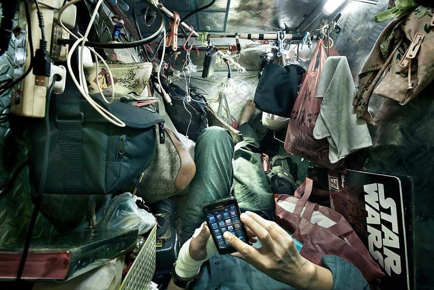 coffin cubicles, living conditions, Hong Kong