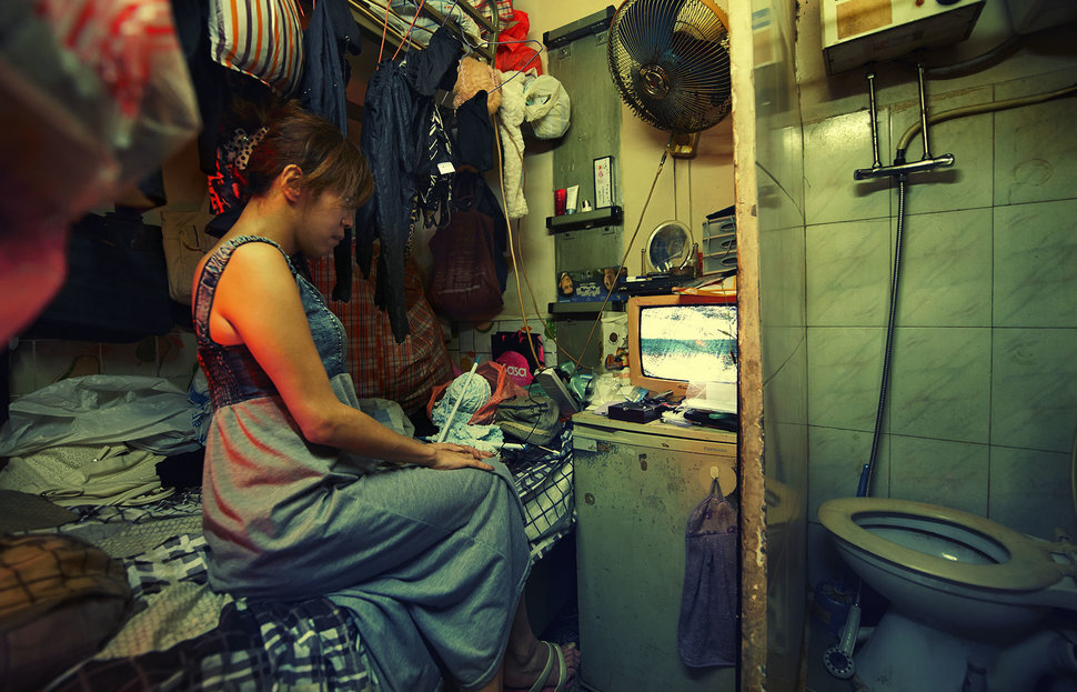 coffin cubicles, living conditions, Hong Kong