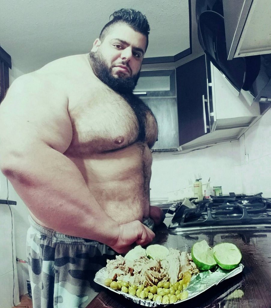 Here Is What This Iranian Hulk Eats To Look Like The Super Hero Hulk