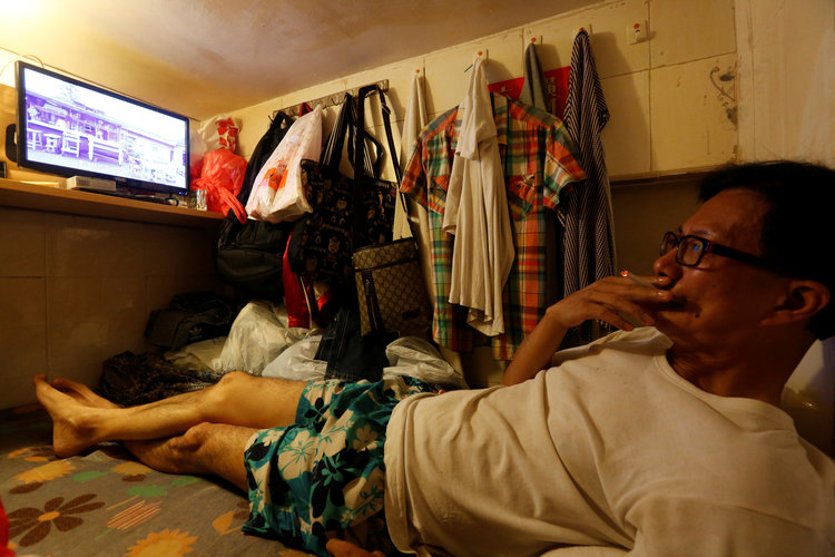 coffin cubicles, living conditions, Hong Kong