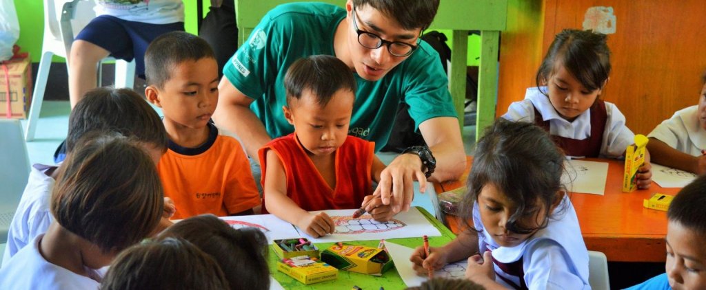 Little Filipino Boy Takes His Baby Brother To Class So That He Does Not Miss School