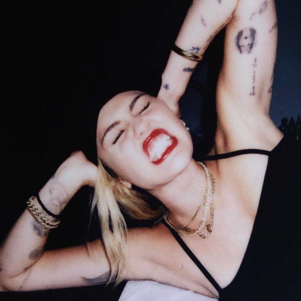 Miley Cyrus's Pcitures Are The Craziest Poses A Celebrity Could Flaunt