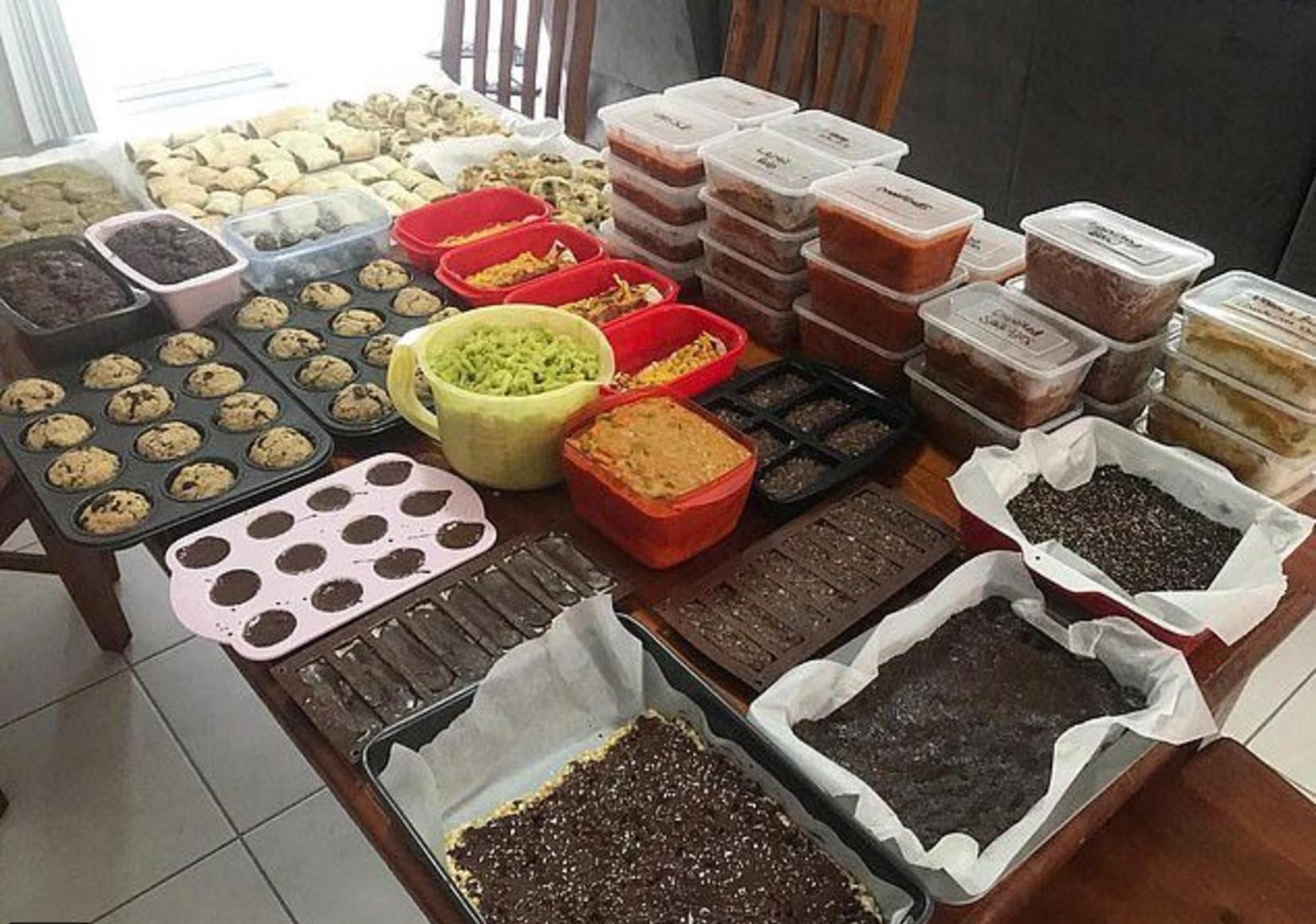 Pregnant Mommy Cooked 152 Meals & 228 Snacks Before Delivery So That She Can Rest Later