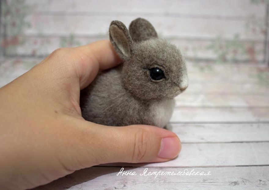 Artist Creates Astonishingly Realistic Animal Toys With Wool