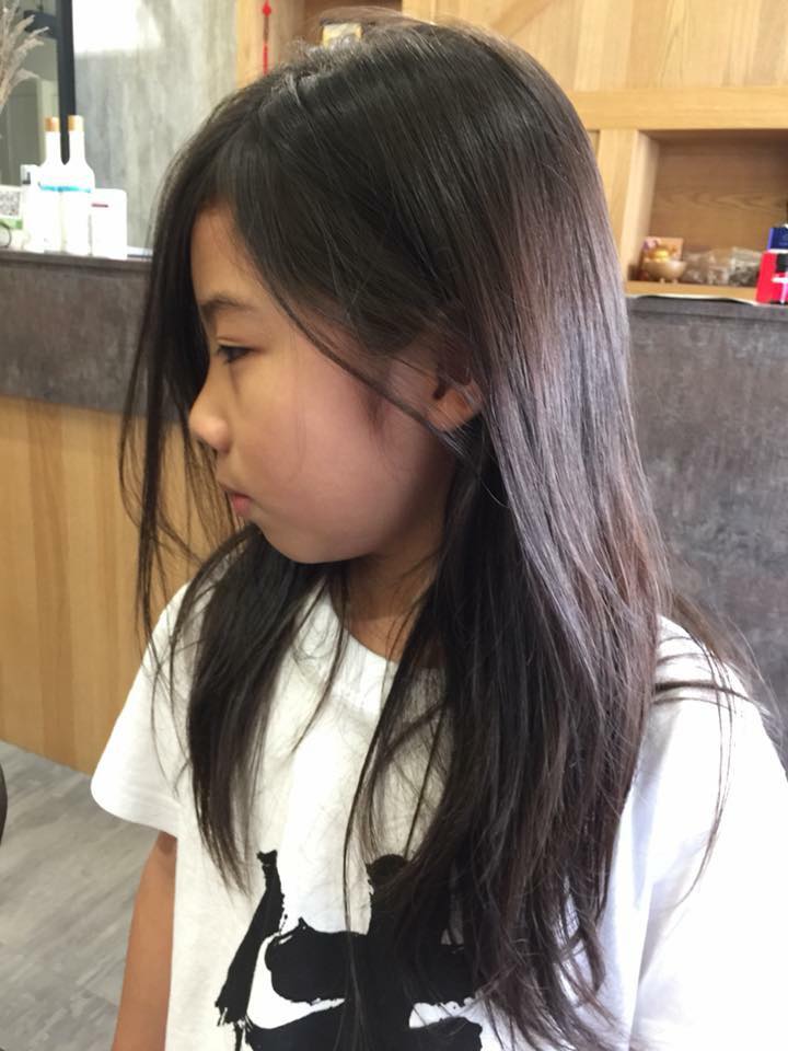 8 Year Old Boy Keeps His Hair Long For A Good Cause Even Being Bullied For