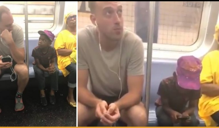 Man On Subway Let A Curious Kid Play With His Phone After Realizing He Was Staring At It