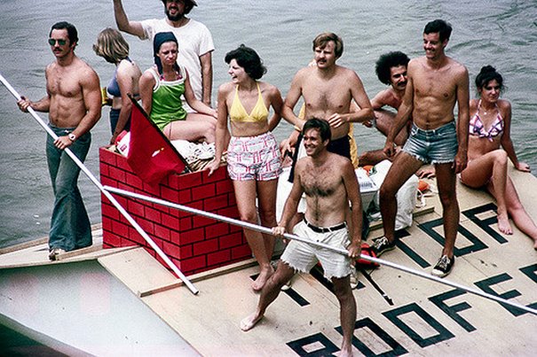 Images From 1970s Of Men Wearing Shorts