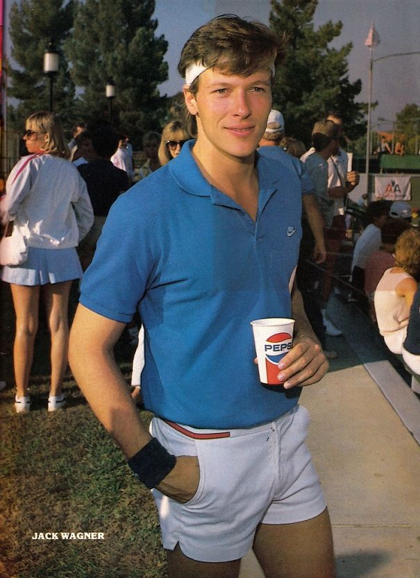 Images From 1970s Of Men Wearing Shorts