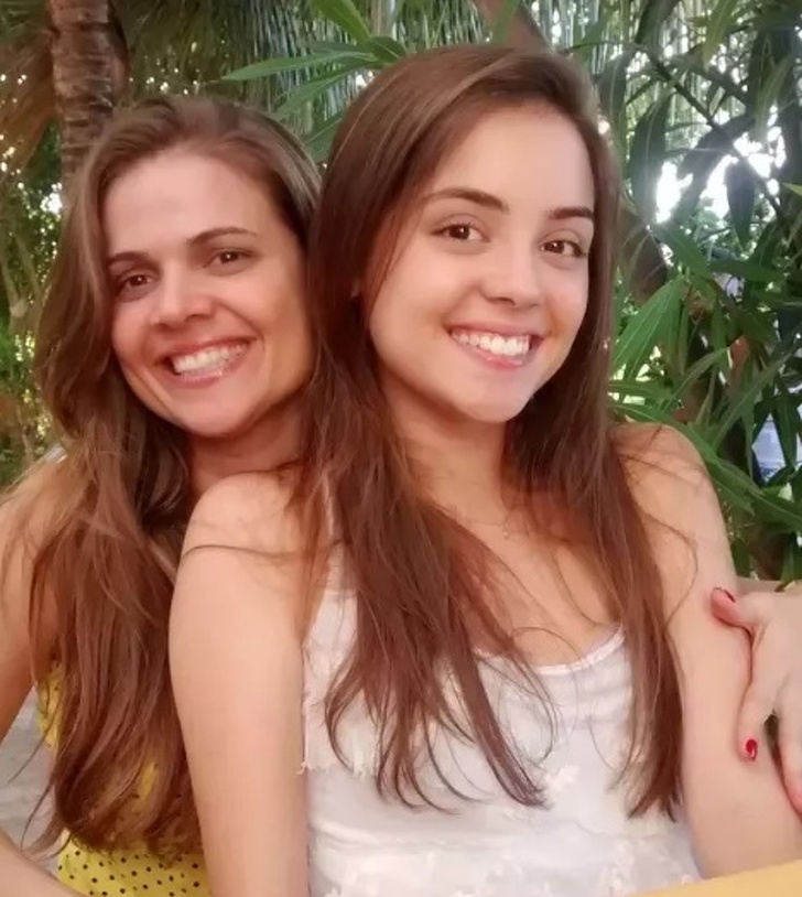 20 Pictures Showing The Unbeatable Timeless Appearance Of Mothers And Daughters