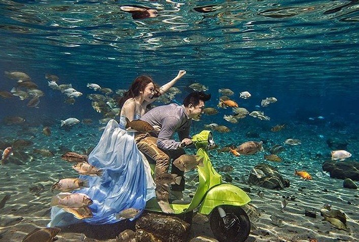 This Underwater Attraction In Indonesia Is Best To Visit And Take The Most Of Pictures