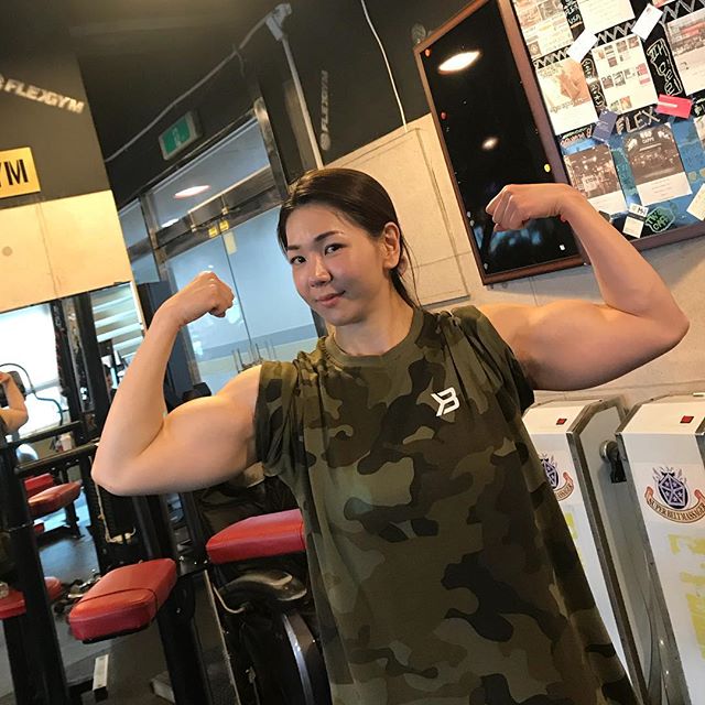 female military muscle