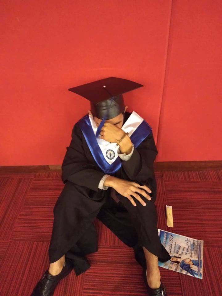 University Topper Broke Down As His Parents Didn't Bother To Come To His Graduation