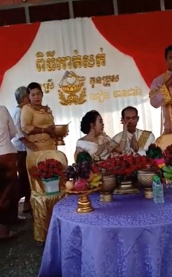 This Cambodian Groom Tied The Knot With His Own Sister