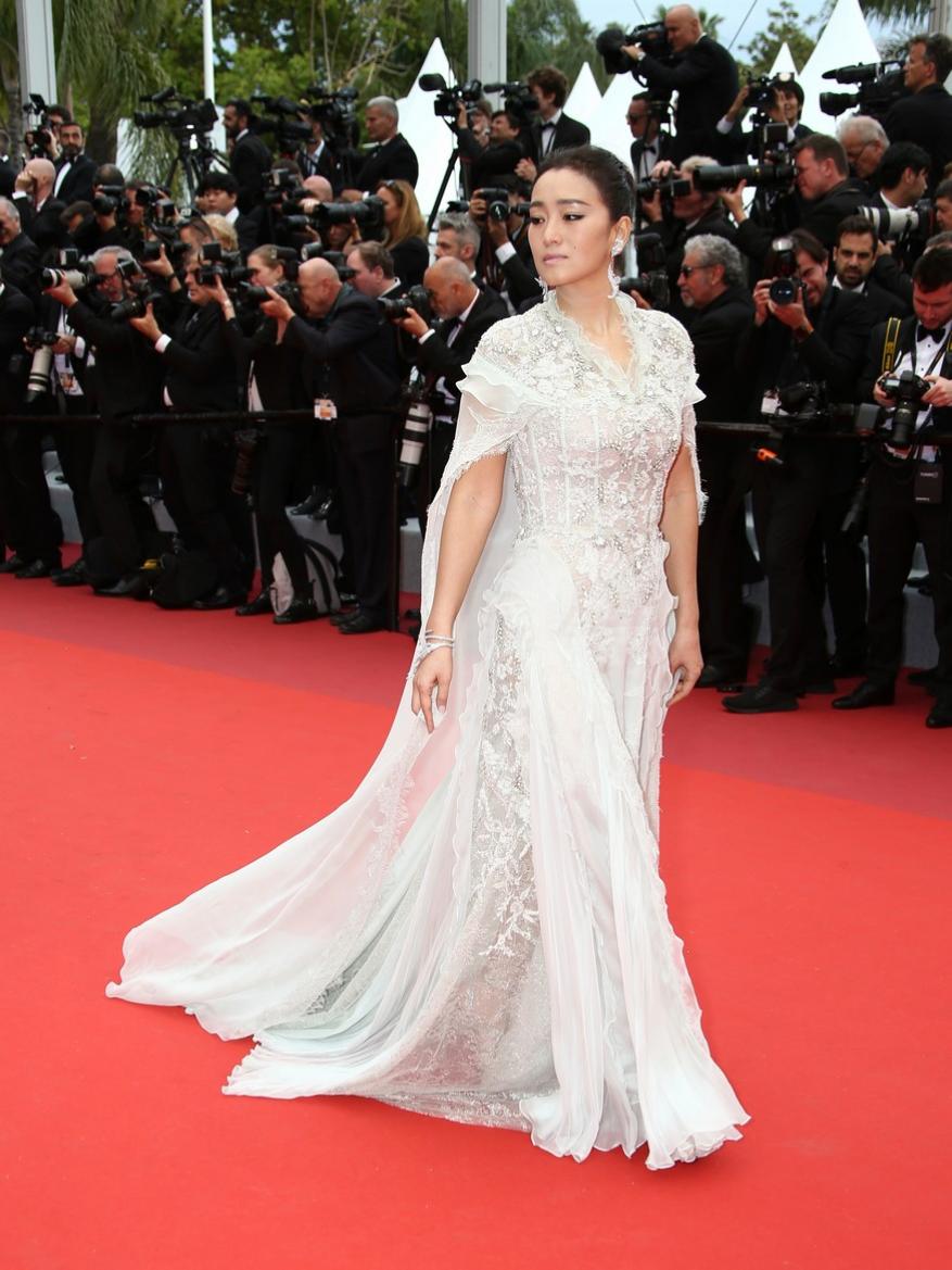 The Most Elegant Red Carpet Looks At Cannes 2019 Opening Night Are Out