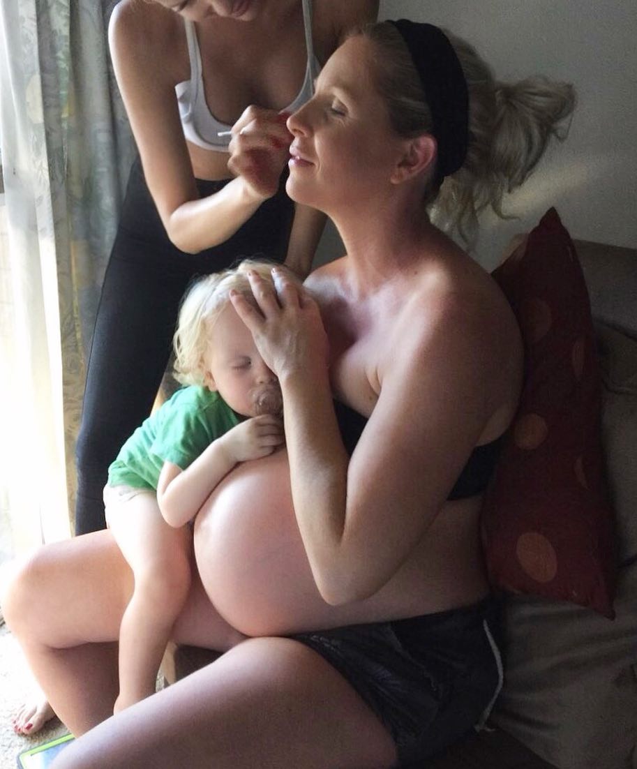 These Mothers Made Sure Their Makeup Was Flawless Before They Gave Birth To Their Child