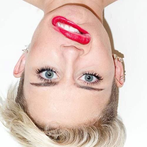 Do Not Dare To Turn Your Phone Upside Down While Looking These Pictures